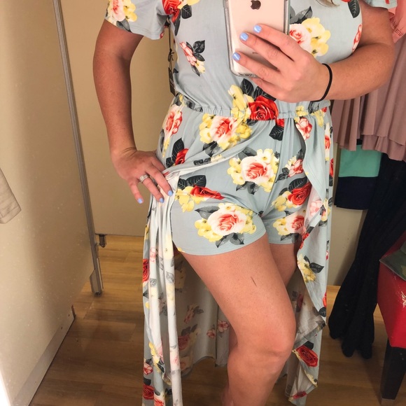 Floral romper - Picture 2 of 3
